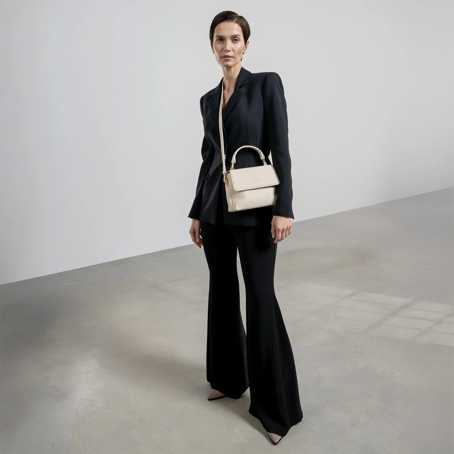 Isabel Bernard Femme Forte Heline Crème Leather Handbag IB21027 - Image 3