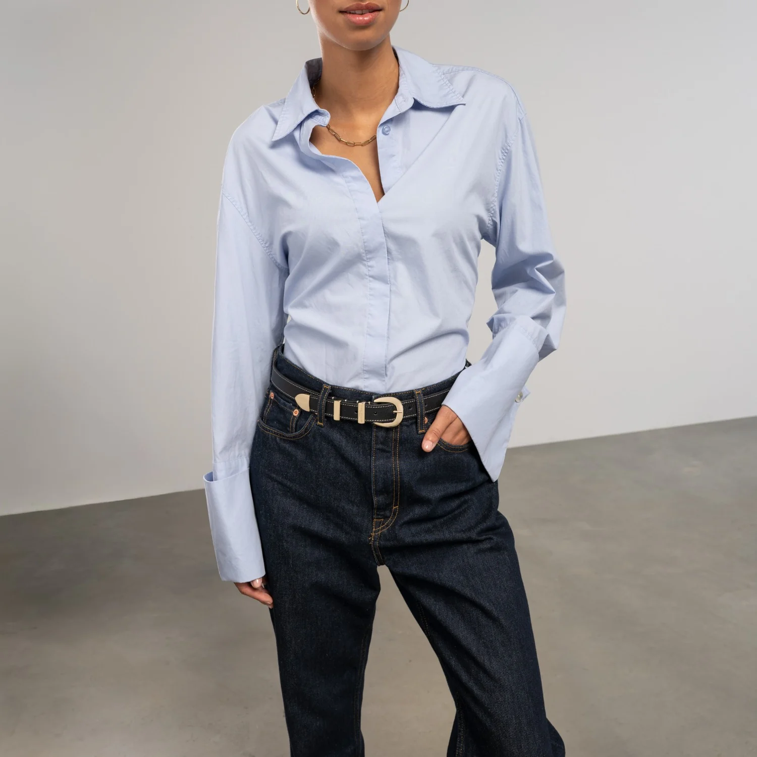 Isabel Bernard Rêveur Mathilde Black calfskin belt with gold-coloured buckle IB60020-001-90 - Image 3