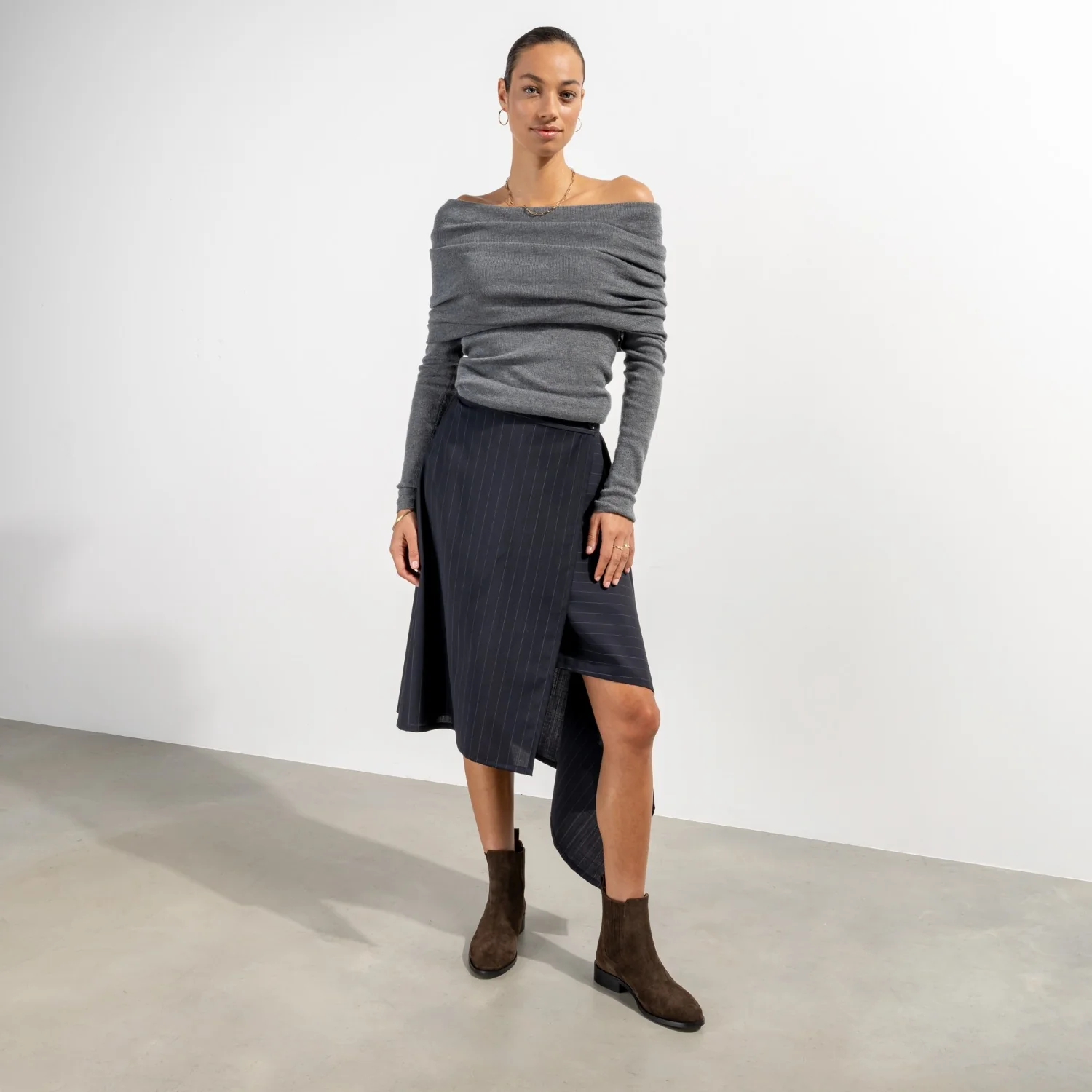 Isabel Bernard Vendôme Chey Brown Suede Leather Chelsea Boots IB53012-130-38 - Image 3